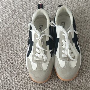 Casual Lace-Up Women’s Sneakers in White, Gray & Black